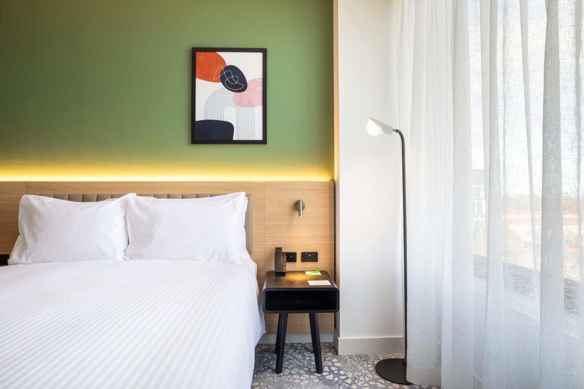 Holiday Inn Dandenong By Ihg Екстериор снимка