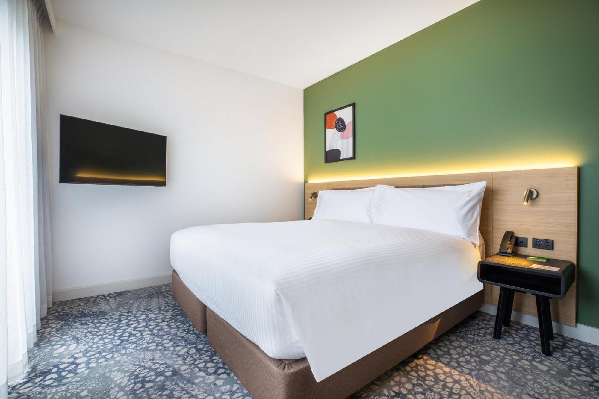 Holiday Inn Dandenong By Ihg Екстериор снимка