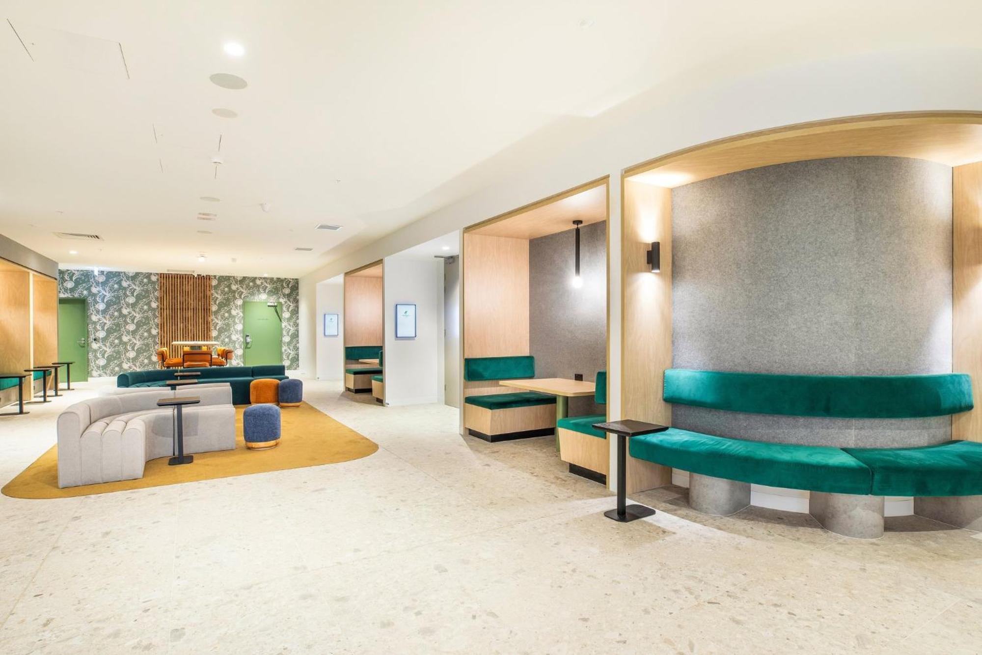 Holiday Inn Dandenong By Ihg Екстериор снимка