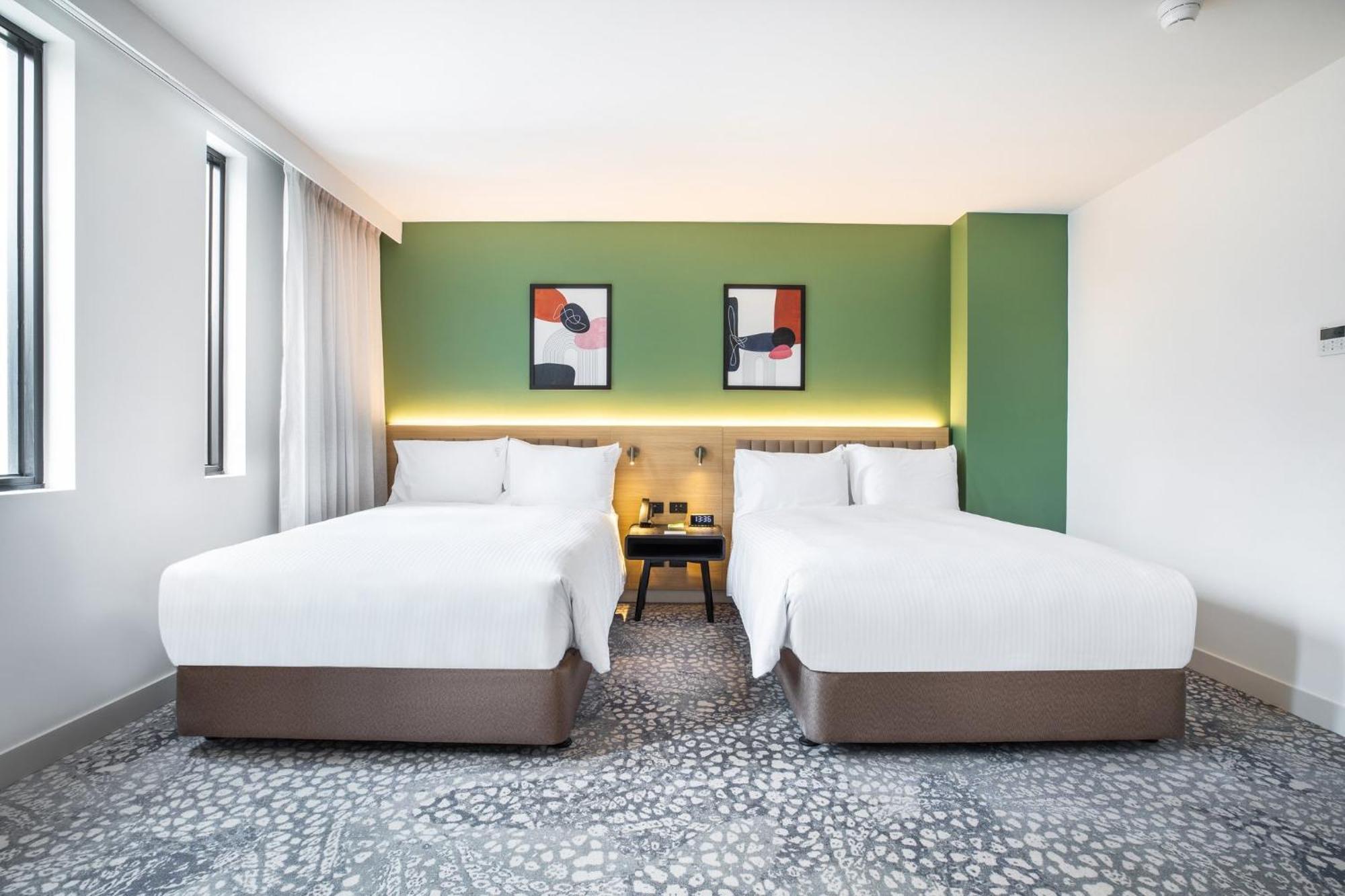 Holiday Inn Dandenong By Ihg Екстериор снимка